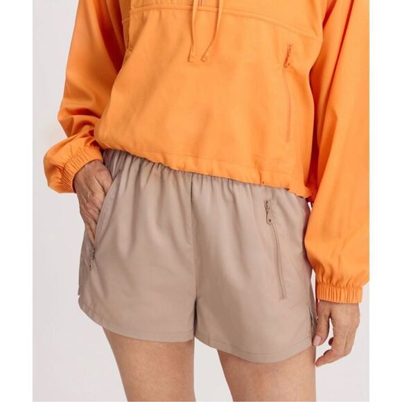 GIRLFRIEND COLLECTIVE Quartz Gazelle Athletic Shorts size M Tan - Picture 1 of 9